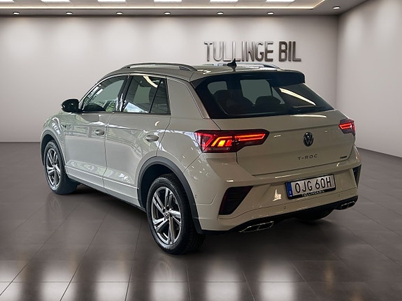 Volkswagen T-Roc 3 of 5