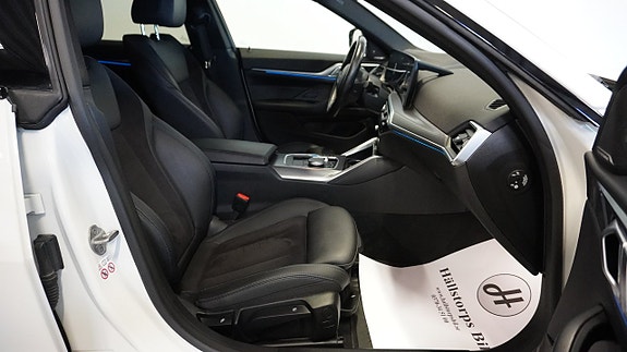BMW i4 12 of 27