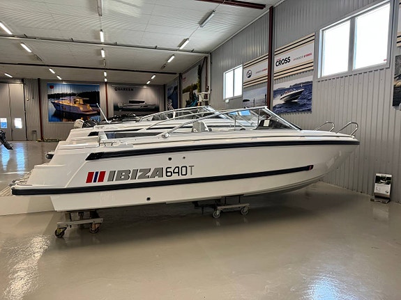 Ibiza 640 Touring 2026 ink. Yamaha F150 XCC NYHET!