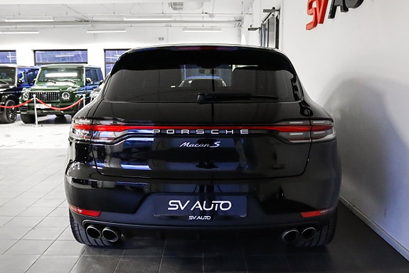 Porsche Macan S 5 of 5