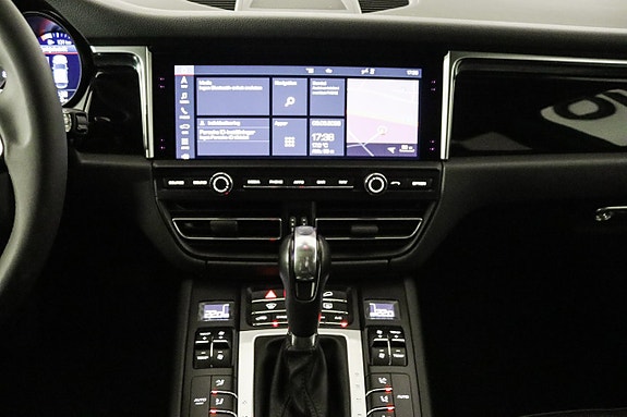 Porsche Macan S 12 of 20