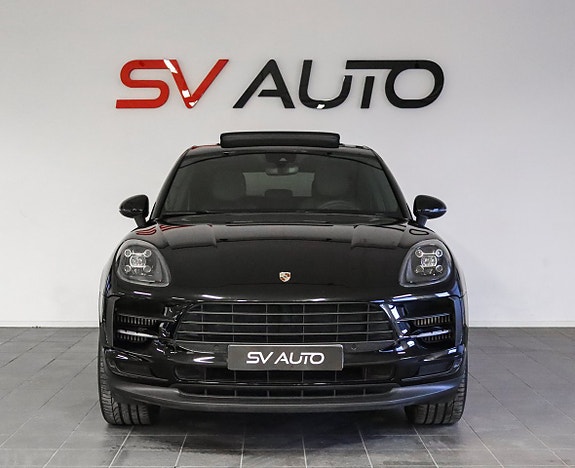Porsche Macan S 2 of 5