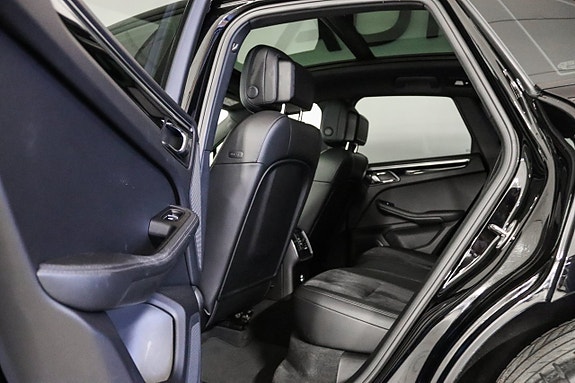 Porsche Macan S 16 of 20