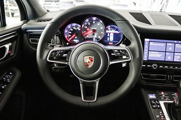 Porsche Macan S 10 of 20