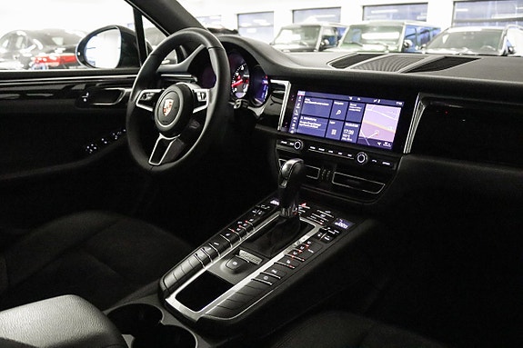 Porsche Macan S 15 of 20