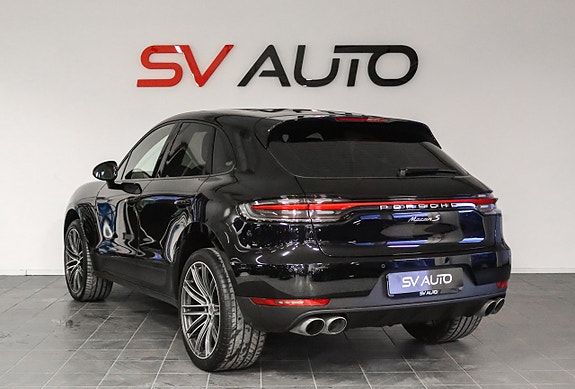 Porsche Macan S 4 of 5