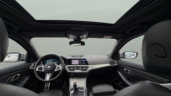 BMW 330e 10 of 30