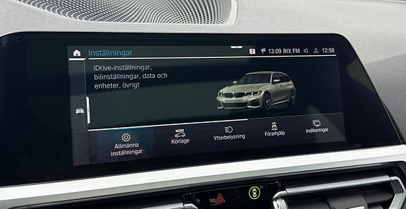 BMW 330e 27 of 30