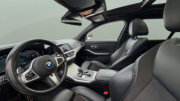 BMW 330e 9 of 30