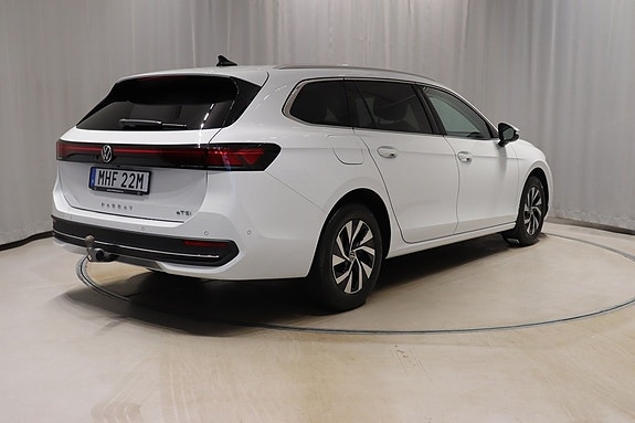 Volkswagen Passat 4 of 5