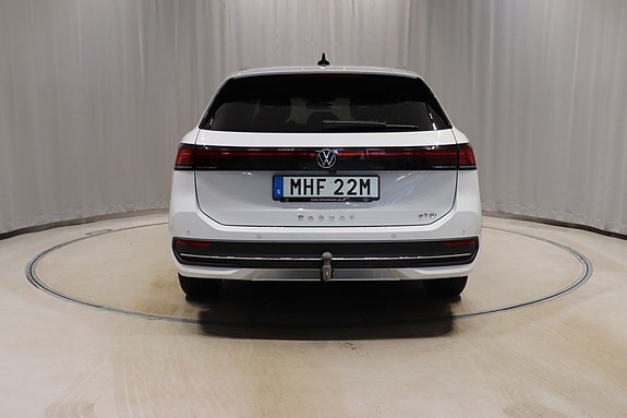 Volkswagen Passat 5 of 5