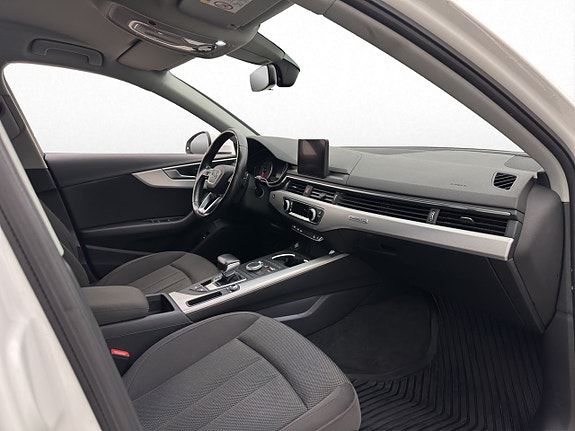 Audi A4 allroad 10 of 25