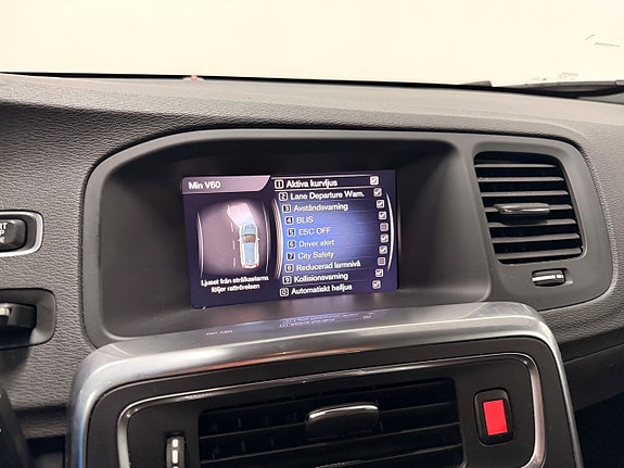 Volvo V60 17 of 29