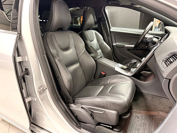 Volvo V60 24 of 29