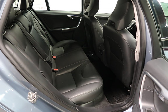 Volvo V60 Cross Country 6 of 6