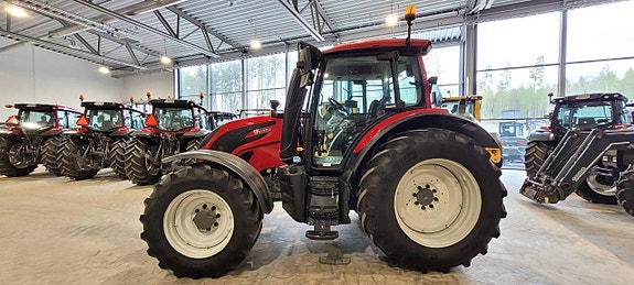 Valtra N154 Versu / Frontlyft / 4077 timmar
