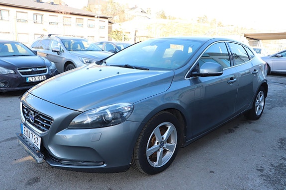 Volvo V40 5 of 12