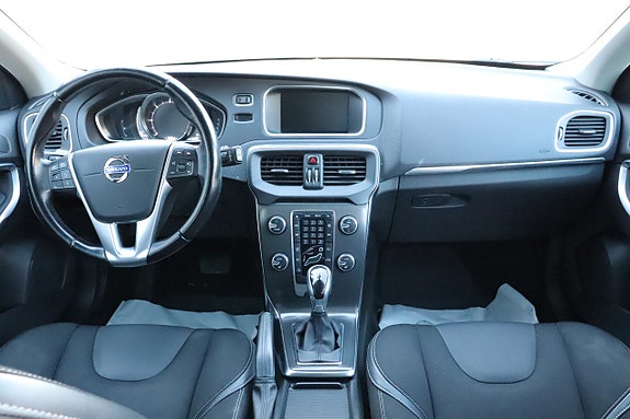Volvo V40 10 of 12