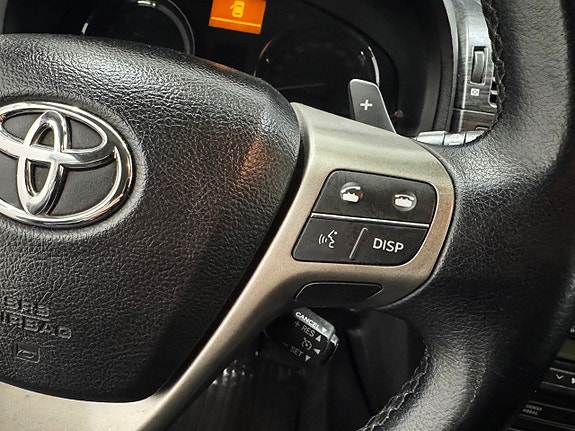 Toyota Avensis 16 of 19