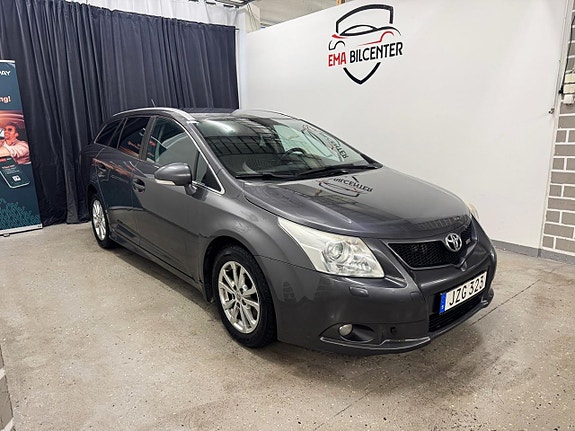Toyota Avensis 4 of 19