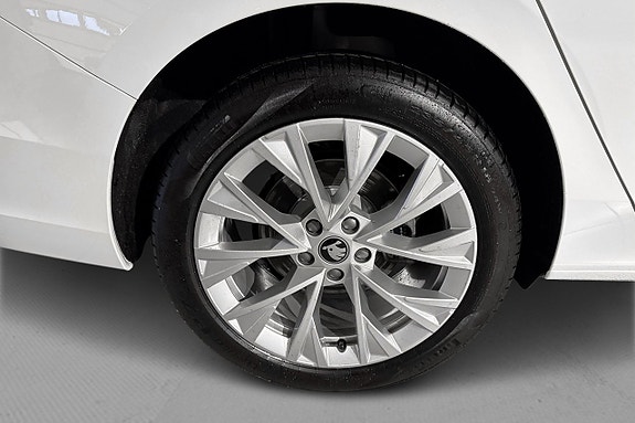 Skoda Superb 8 of 8