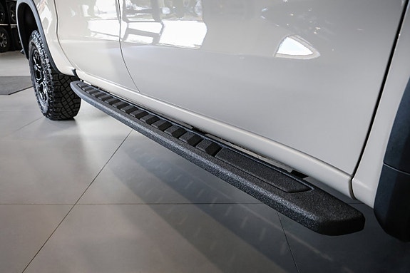 Chevrolet Silverado EV 15 of 30