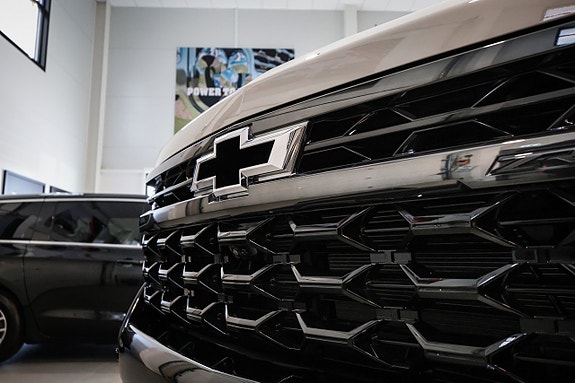 Chevrolet Silverado EV 8 of 30
