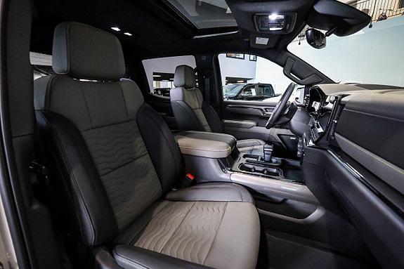 Chevrolet Silverado EV 21 of 30