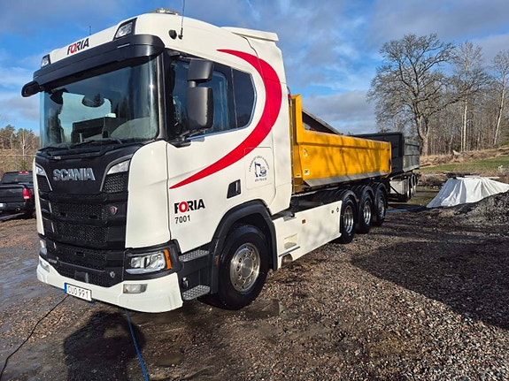 Scania R520 Tridem lastväxlare Hiab 24T+ kärra/flak