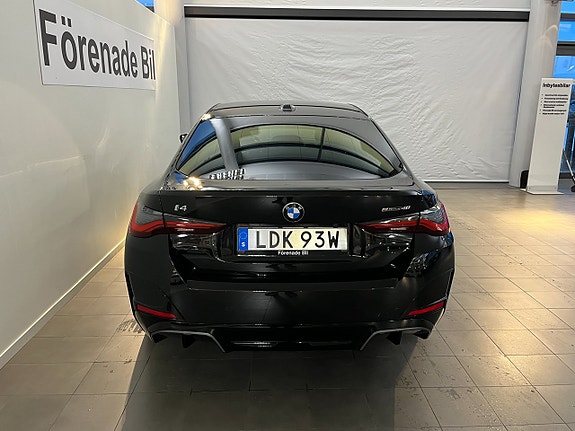 BMW i4 12 of 14