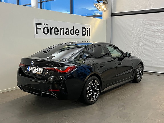 BMW i4 13 of 14