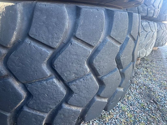 Triangle 775/65R25 Volvo L180 L150 5 of 5