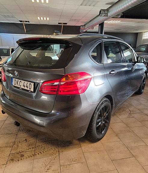 BMW 218 9 of 10