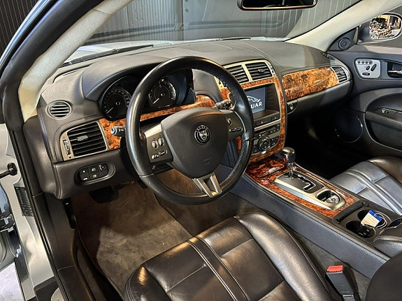 Jaguar XK 8 of 23