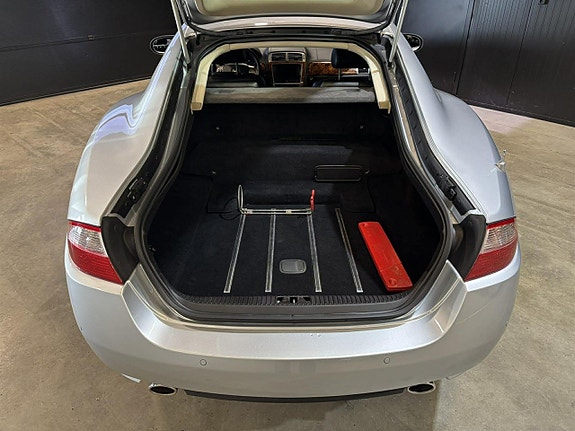 Jaguar XK 20 of 23