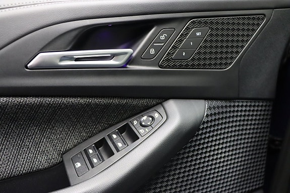 BMW 220i 21 of 25