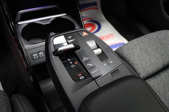 BMW 220i 16 of 25