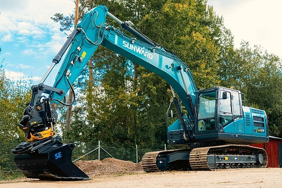 NY! Sunward SWE215F Grävmaskin - Engcon paket -Redo för lev.