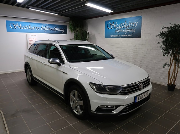 Volkswagen Passat Alltrack 4 of 5