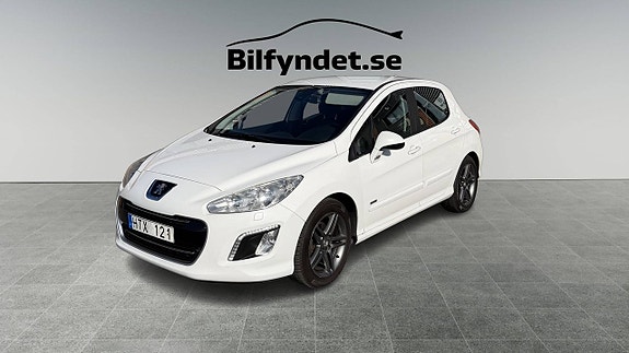 Peugeot 308 2 of 5