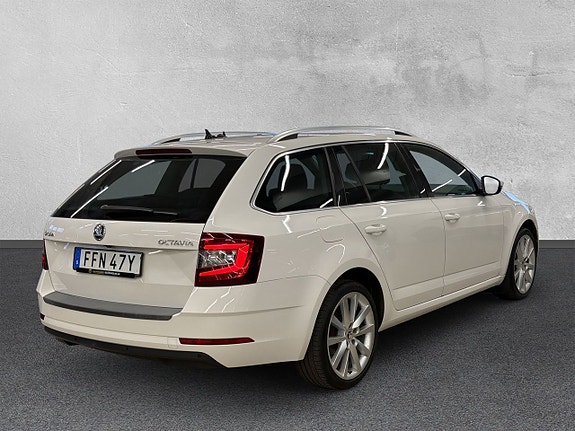 Skoda Octavia 5 of 5