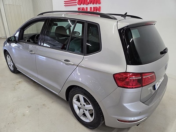 Volkswagen Golf Sportsvan 9 of 10