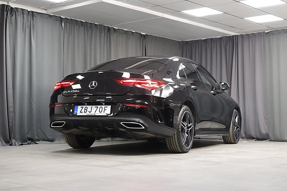Mercedes-Benz Cla250E 2023 photo 2