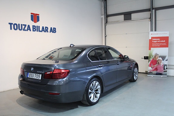 BMW 520d 2 of 5