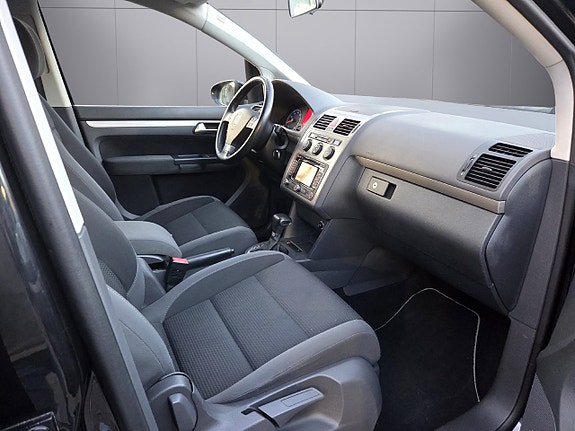 Volkswagen Touran 11 of 20