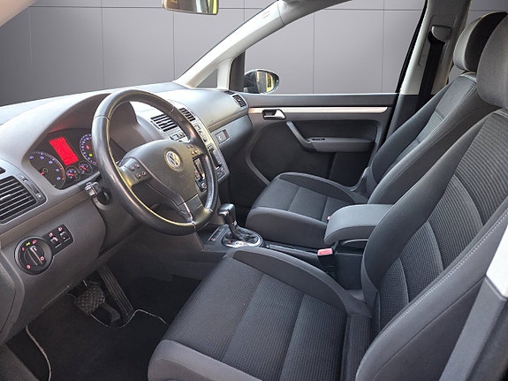 Volkswagen Touran 10 of 20