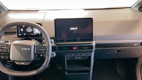 Kia PV5 4 of 18