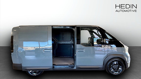 Kia PV5 5 of 18