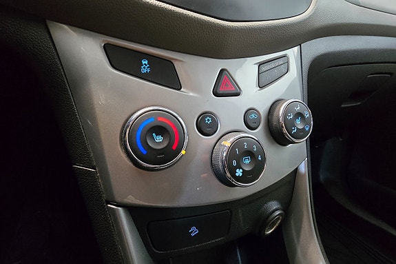 Chevrolet Trax 17 of 24