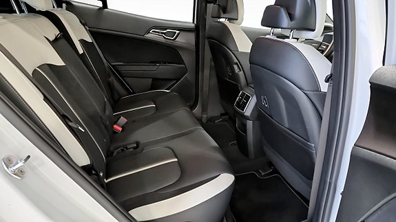 Kia Sportage 5 of 12
